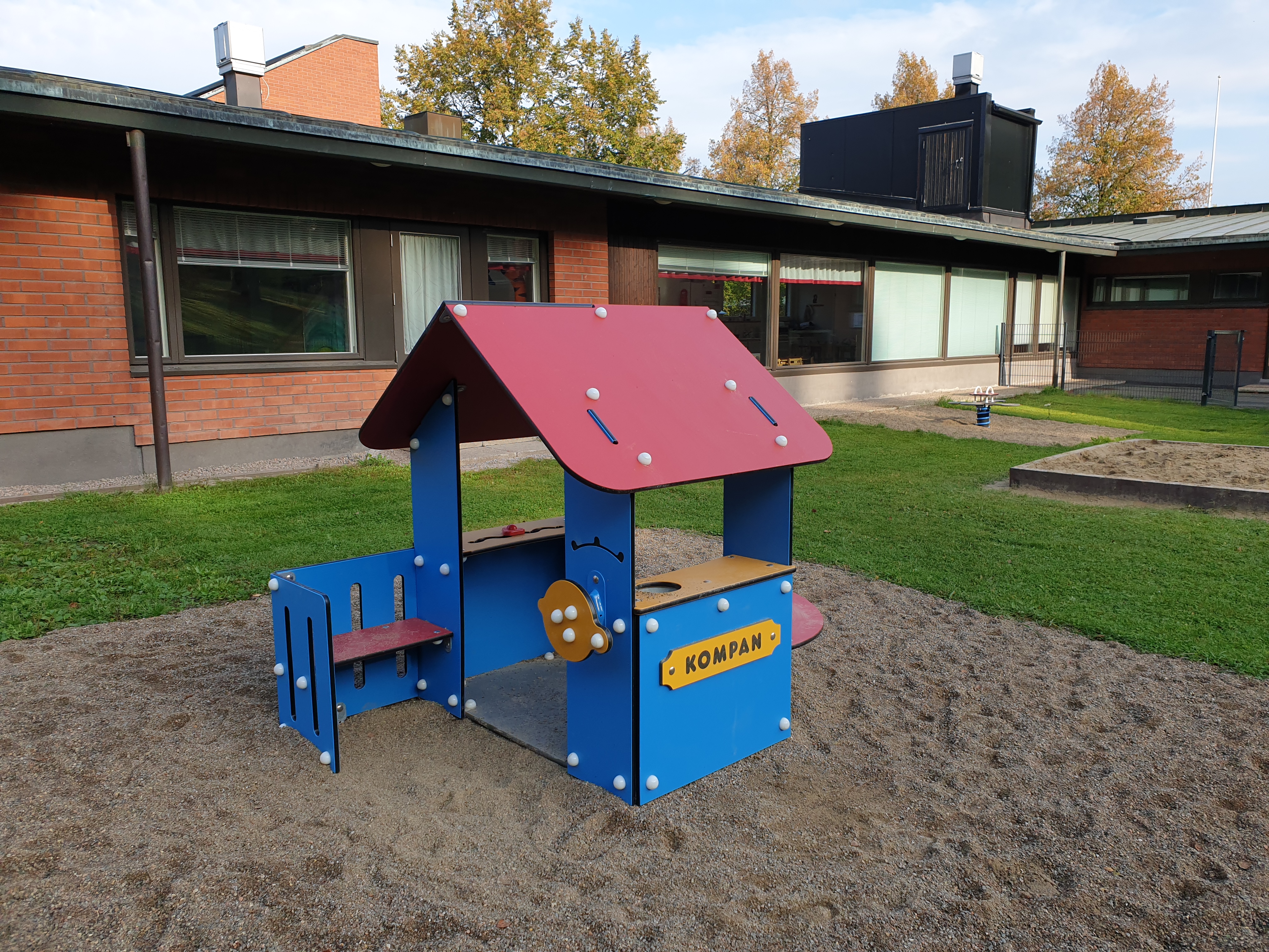 Turengin päiväkerho 2-5 -vuotiaille Päiväkerhon piha