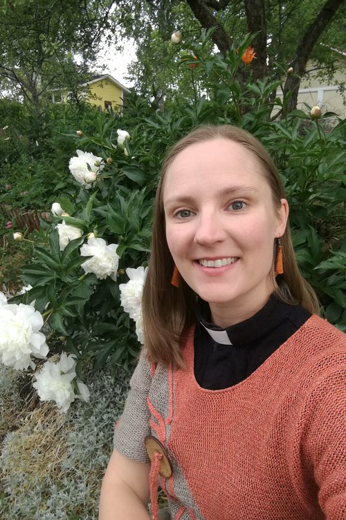uusi seurakuntapastori Petra Niemi